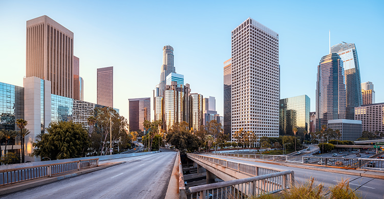 LA attractions charter bus
